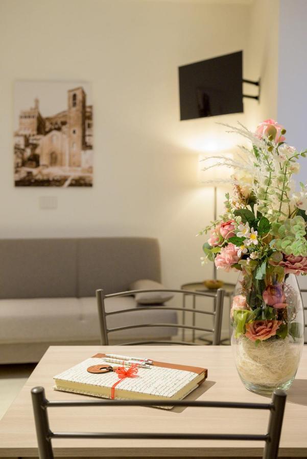 Casa Falcucci กุบบีโอ ภายนอก รูปภาพ