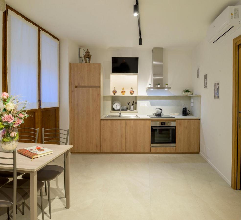 Casa Falcucci กุบบีโอ ภายนอก รูปภาพ